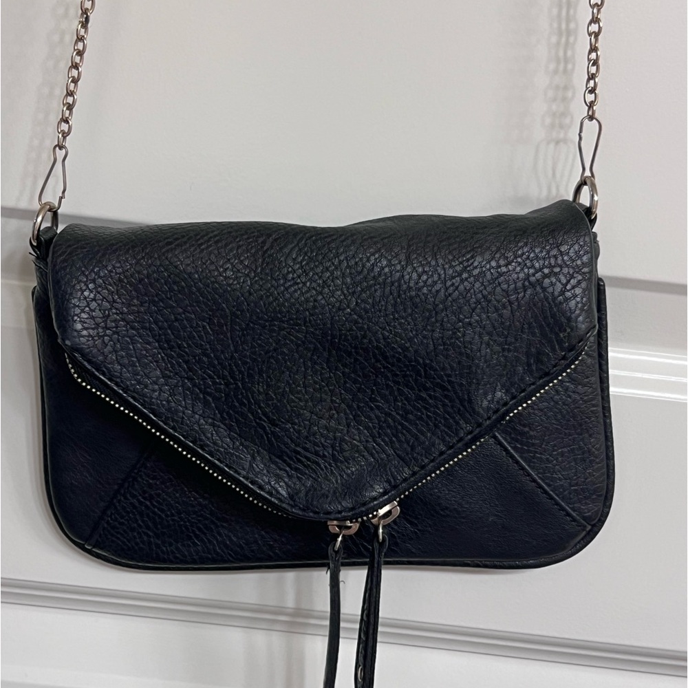 Black purse with gold chain